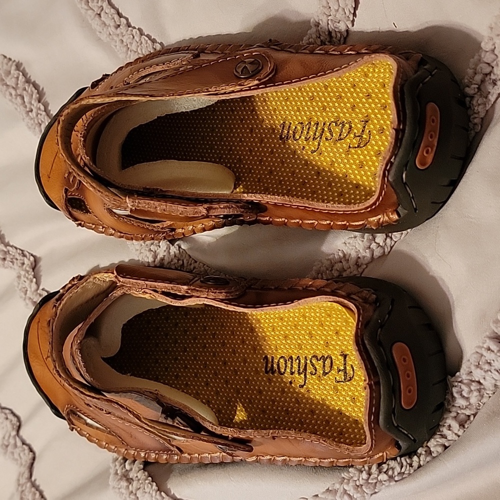 HSY Leather Shoes - Picture 2 of 7